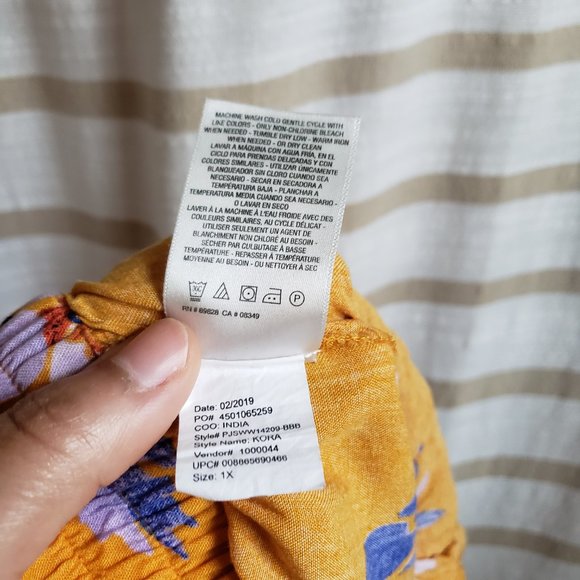 Jessica Simpson | NWOT Gold Floral Palazzo Pants - Picture 7 of 7